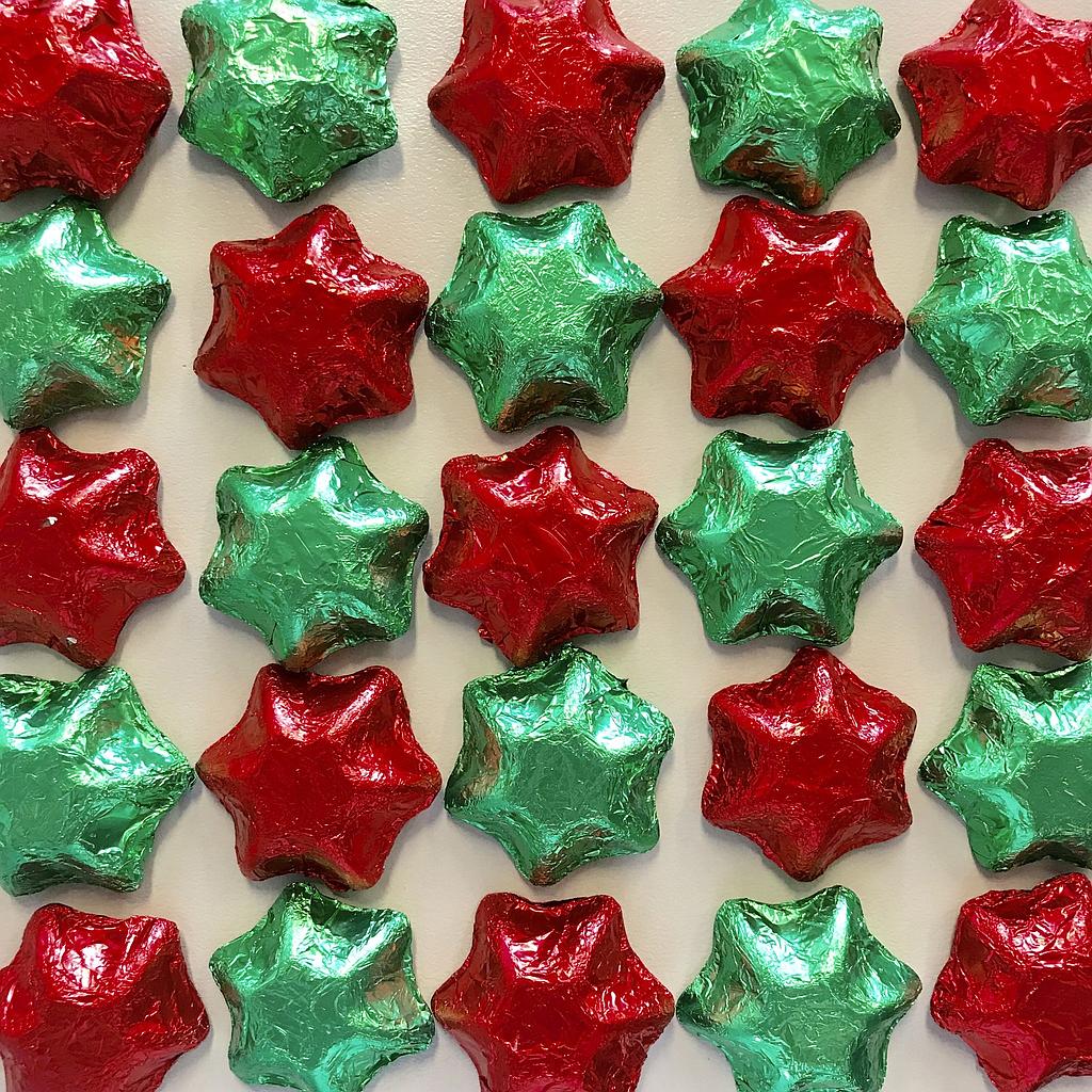 Red & Green Belgian Chocolate Stars 500g - 5kg (500g Bag)